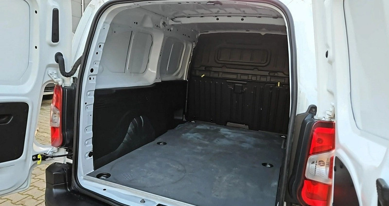 Toyota Proace City cena 99900 przebieg: 76084, rok produkcji 2022 z Sianów małe 301